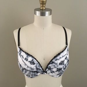 NWOT-never worn-Tie-dyed Padded Black & White bra.